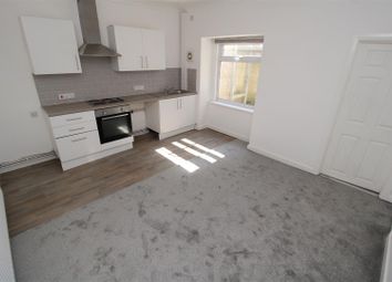 Thumbnail Flat to rent in Neath Road, Briton Ferry, Neath