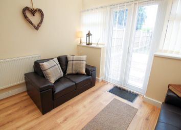 Thumbnail Room to rent in Burntwood Drive, Pontefract