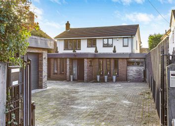 Thumbnail Detached house for sale in The Causeway, Potters Bar