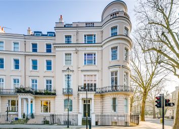 Thumbnail 2 bed flat for sale in Royal Crescent, London