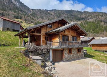 Thumbnail Chalet for sale in Rhône-Alpes, Haute-Savoie, Bonnevaux