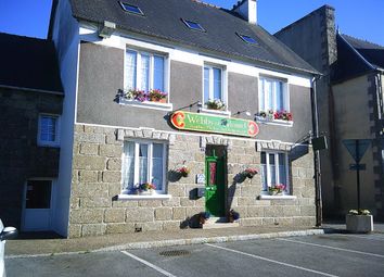 Thumbnail 6 bed end terrace house for sale in 22110 Glomel, Côtes-D'armor, Brittany, France