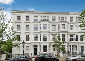 Thumbnail Terraced house to rent in Brunswick Gardens, London
