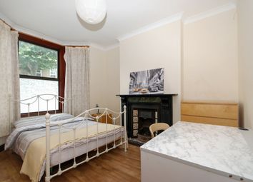 1 Bedrooms Flat to rent in Inverine Road, London SE7