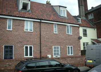 Thumbnail 2 Bed Semi Detached House To Rent In Deneside Great Yarmouth Thumbnail 2 Bed Semi Detached House To Rent In Deneside Great Yarmouth