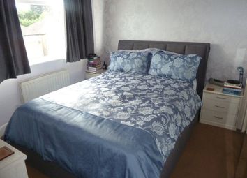 2 Bed Flat To Rent In Highwood Close London Se22 Zoopla