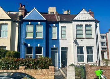 Thumbnail Flat to rent in Martell Road, London