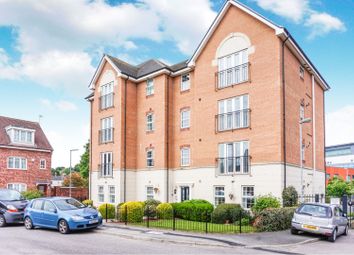 2 Bedrooms Flat for sale in Priory Chase, Pontefract WF8