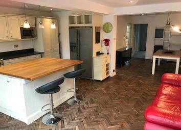 5 Bedroom Detached house for rent