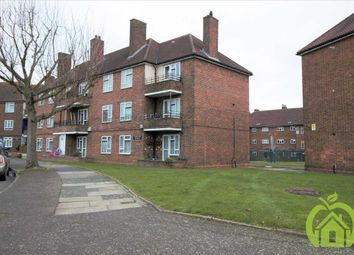 1 Bedrooms Flat to rent in Langport House, Leyburn Road, Romford RM3