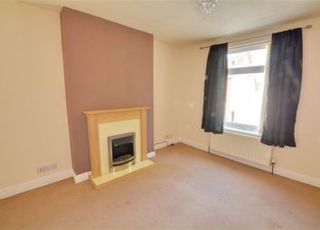Thumbnail 2 bed flat to rent in Lower Oxford Street, Castleford
