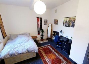 Thumbnail Flat to rent in Chestnut Avenue, Hyde Park, Leeds