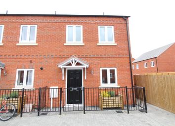 2 Bedroom Semi-detached house for rent