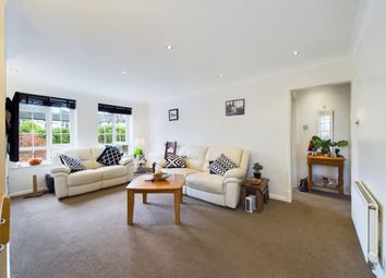 Thumbnail Maisonette for sale in Hollygrove, Bushey