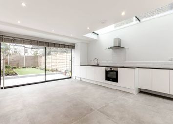 Thumbnail 2 bedroom flat to rent in Antrobus Road, Chiswick, London