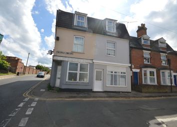 Thumbnail 2 bed flat to rent in Alexandra Road, Colchester