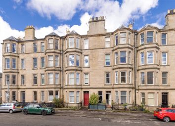 Thumbnail Flat for sale in 14/2, Comely Bank Grove, Comely Bank, Edinburgh