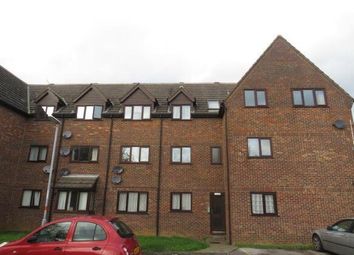 Thumbnail Flat to rent in Oliver Close, Rushden