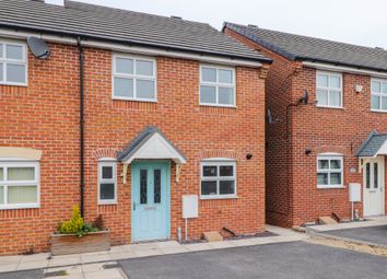 2 Bedroom Semi-detached house for rent