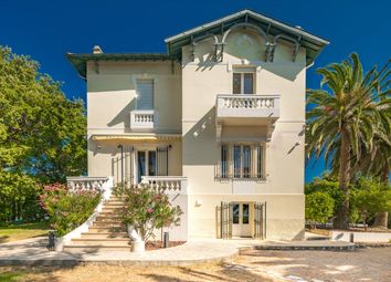 Thumbnail 6 bed villa for sale in Antibes, Alpes-Maritimes, Provence-Alpes-Côte d`Azur, France