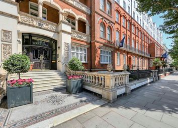 Thumbnail Flat to rent in Cromwell Road, London