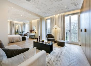 Knightsbridge Luxury  Flat 30, Wellington Court (3