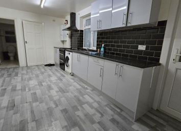 Thumbnail 4 bed terraced house to rent in Selsdon Road, London