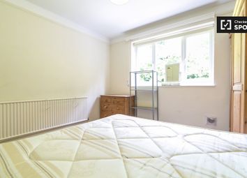 2 Bedrooms Flat to rent in Finchley Road, London NW11