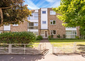 Thumbnail 2 bed flat for sale in Snakes Lane West, Woodford Green