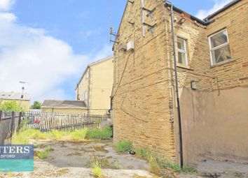 Thumbnail 1 bed flat to rent in Leeds Road Bradford, West Yorkshire