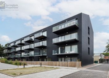 Thumbnail 2 bed flat for sale in 1 Bell Foundry Close, Croydon, London The Metropolis[8]