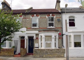 2 Bedrooms Flat to rent in Chaldon Road, London SW6