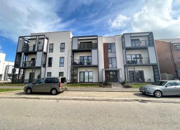 Thumbnail Flat for sale in Old Oak Way, Harlow