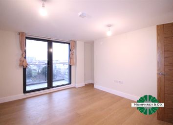 Thumbnail 2 bed flat to rent in High Road, Ilford