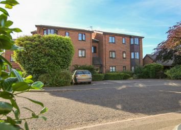 Thumbnail 2 bed flat for sale in Poets Chase, Aylesbury