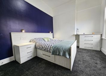 Thumbnail 1 bed flat to rent in Hyde Park Road, Hyde Park, Leeds