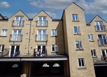 Thumbnail 2 bed flat to rent in West View, Boothtown, Halifax