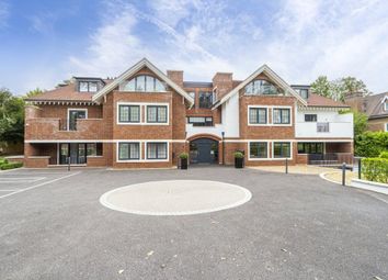 Thumbnail 2 bed flat to rent in Penn Road, Beaconsfield
