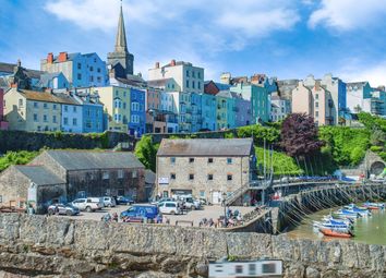Property listing in Tenby, Pembrokeshire