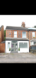 Thumbnail Cottage for sale in New Road, Croxley Green, Rickmansworth