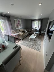 Thumbnail 2 bed flat to rent in Bathurst Road, Hemel Hempstead