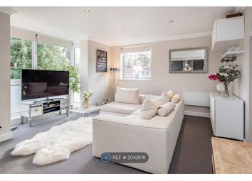 Thumbnail Flat to rent in Cardwell Crescent, Ascot