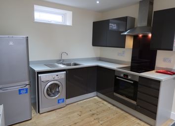 Thumbnail Flat to rent in High Street, Maidenhead