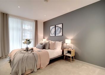 2 Bedrooms Flat for sale in The Taper Building, Long Lane, London SE1