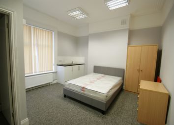 Thumbnail Studio to rent in Harlesden Road, London