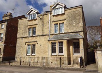 Thumbnail Flat to rent in Ashcroft Road, Cirencester
