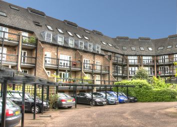 2 Bedrooms Flat to rent in Shirelake Close, Oxford OX1