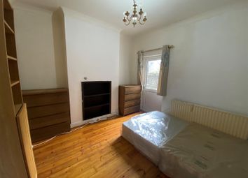 Thumbnail Room to rent in Melbourne Road, London