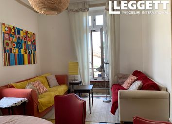 Thumbnail 4 bed apartment for sale in 28 Rue Joseph Vernet, Avignon, Vaucluse, Provence-Alpes-Côte D'azur