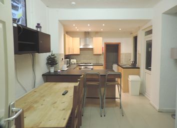 6 Bedroom End terrace house for rent